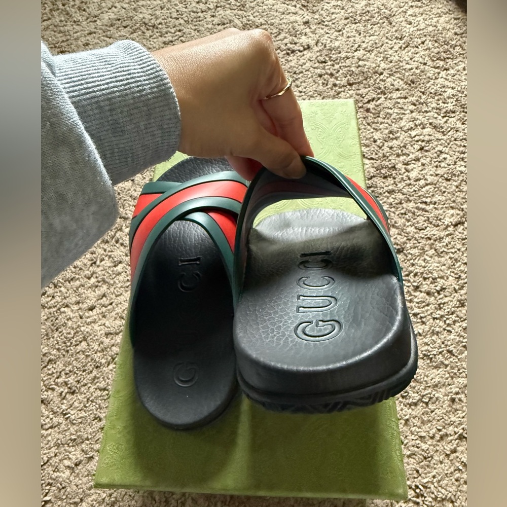 Authentic Gucci Rubber Slides - Picture 5 of 5